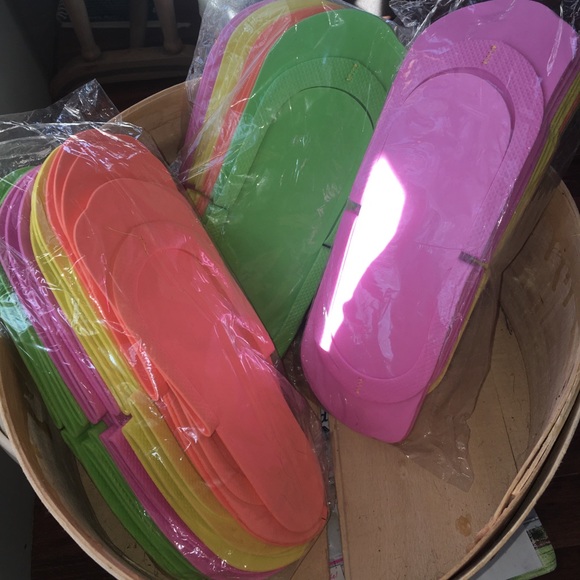 Pedicure flip flops 24 pairs take your own - Picture 2 of 3
